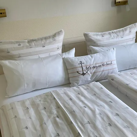 Haus Suedwind Apartment Busum Room photo